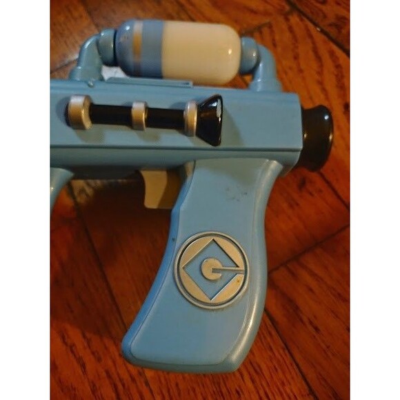 Despicable Me Minions Fart Blaster Gun Lights & Sounds Thinkway Toys, Works!! - Picture 4 of 6